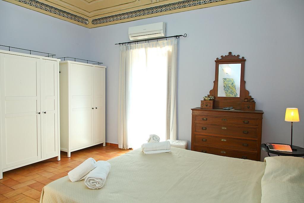 Porto Salvo Apartments - By Vacation Service Cefalù Eksteriør bilde